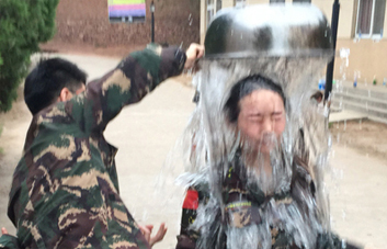 競(jìng)爭(zhēng)無(wú)所不在，壓力也無(wú)處不存！這就是市場(chǎng)！