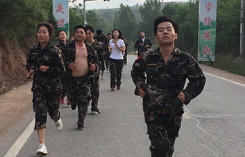 真真正正去走，一步一個(gè)腳印去量！